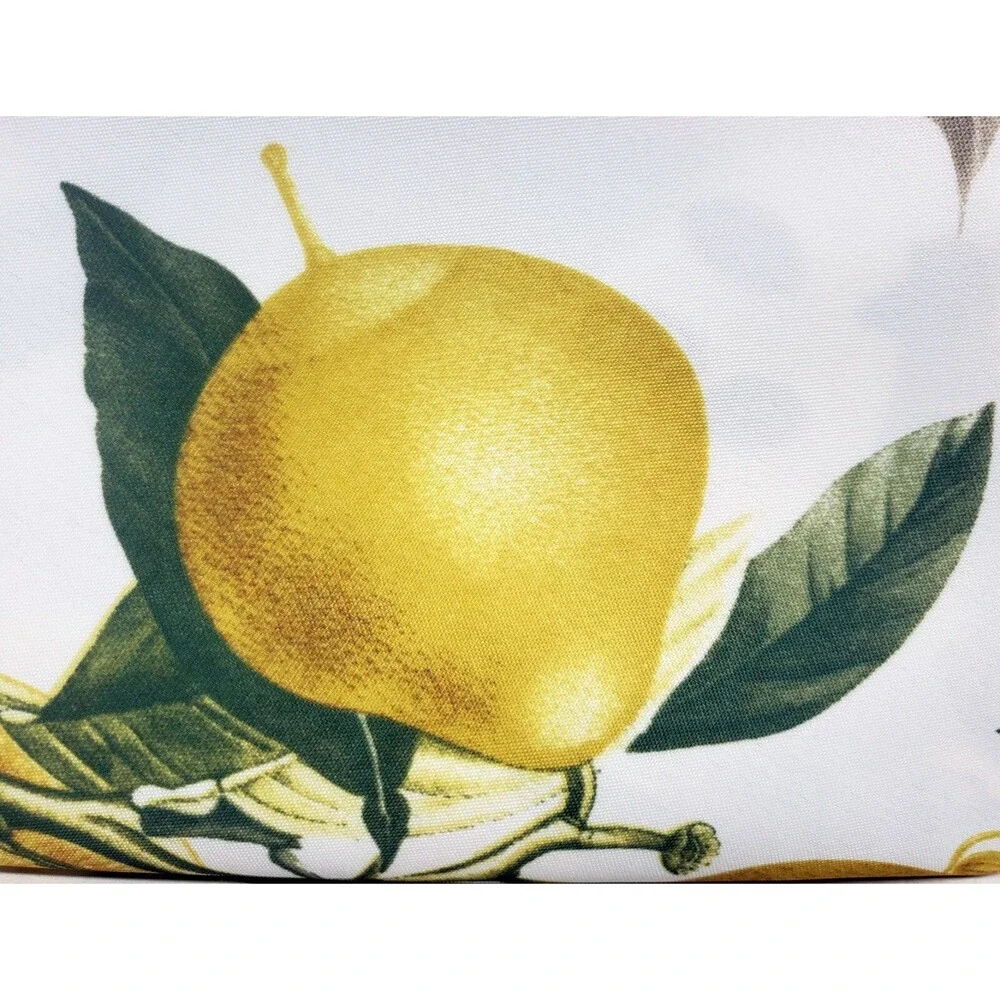1 Printed Fabric Tablecloth, 60